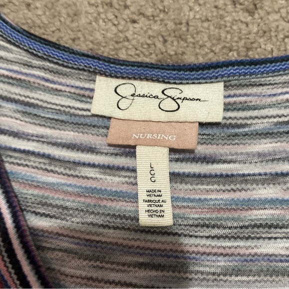 Jessica Simpson Nursing Shirt Size Large - Picture 9 of 11